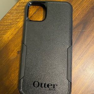 iPhone 11 Pro Max Commuter Otterbkx